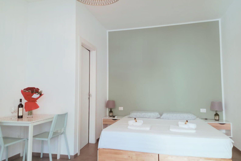 Bedroom 2, AMARE MATERA comfortable rooms, Matera