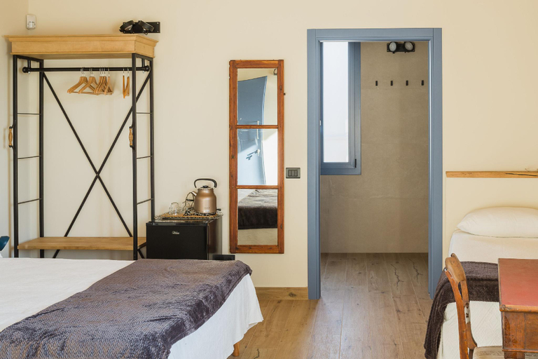 Bedroom 2, Corte Mira, Brescia