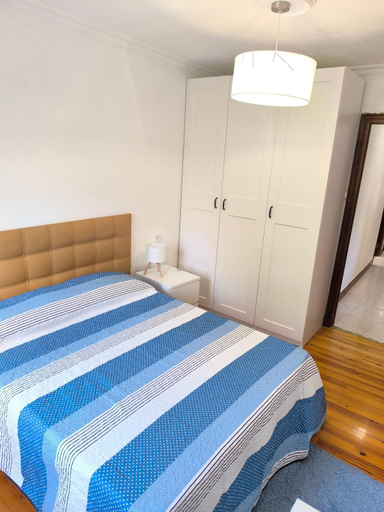 Bedroom 3, Habitacion turistica en Irun, Guipúzcoa