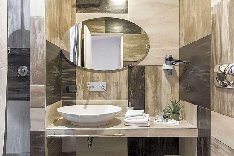 Bathroom 4, Patrizia Romana Palace, Rome