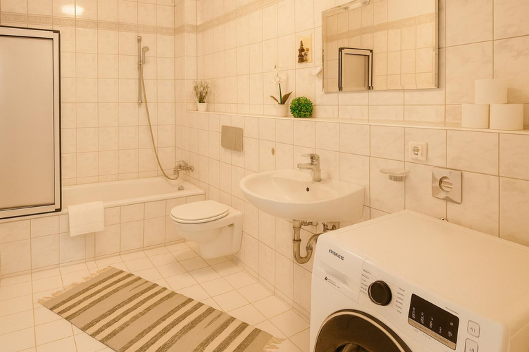 Bathroom 2, SUNNYHOME Monteurwohnungen und Apartments in Bodenwohr, Schwandorf