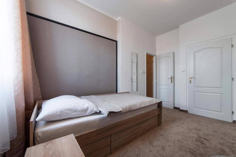 Bedroom 2, Penzion Homer Slany, Kladno