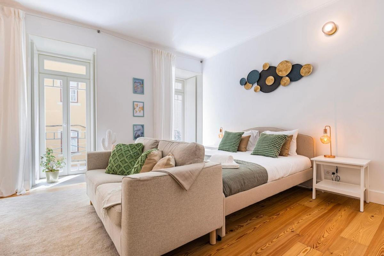Bedroom 2, Cozy Hideout I by Innkeeper, Lisbon