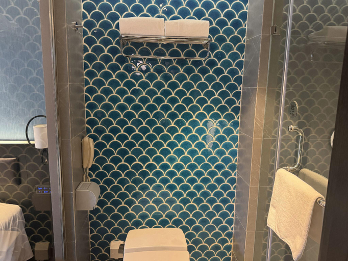 Bathroom 4, Crystal Orange Hotel Qingdao Laoshan Shilaoren Exhibition Center, Qingdao