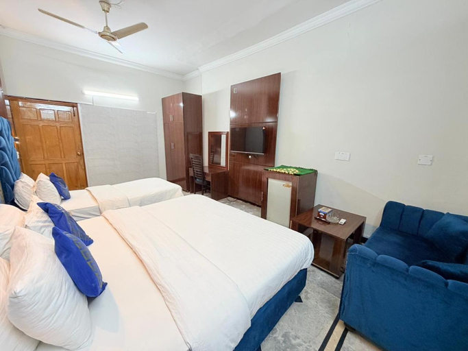 Bedroom, Royal Continental, Islamabad