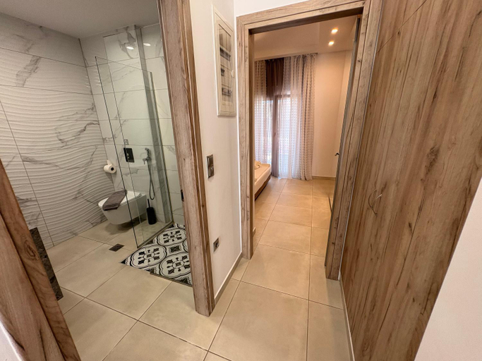 Bathroom 2, Paraskevi's Apartments, Crete