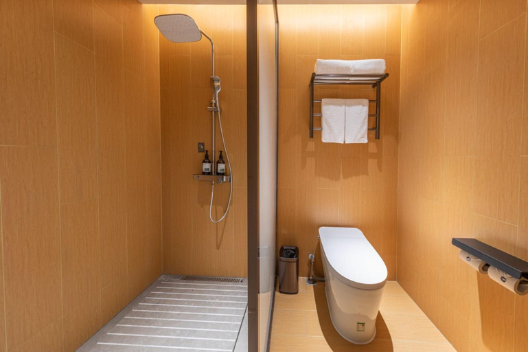 Bathroom 3, Ji Hotel Chengdu Longquan Economic and Technological Development Zone Automobile Town, Chengdu