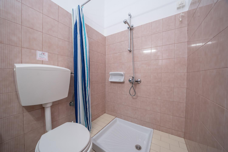 Bathroom 4, Lorenzo Hotel, Ionian Islands
