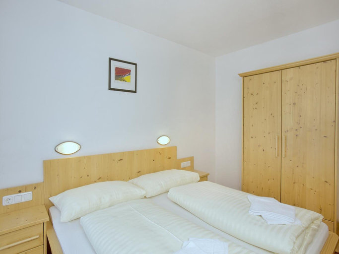 Bedroom 2, Stylish Ten-person Alpine Chalet, Zell am See