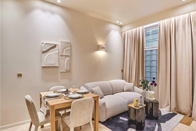 Facilities, Suite AC Saint Germain des Pres-Rue de Rennes, Paris