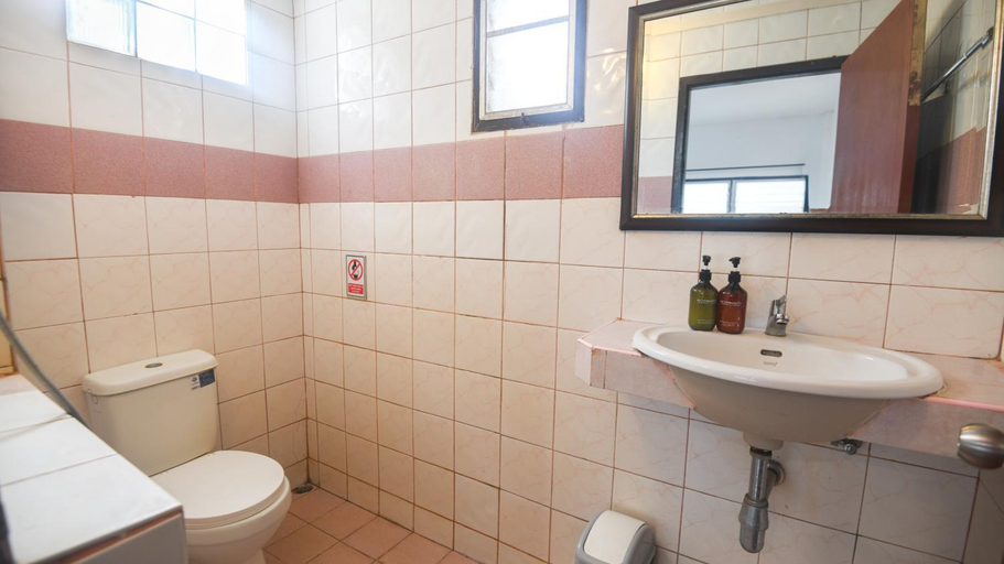 Bathroom 5, Hydronauts Diving Resort - Koh Tao, Ko Phangan