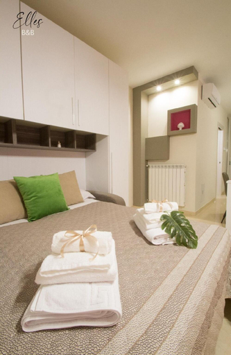 Bedroom 3, B&B Elles con parcheggio interno e ricarica auto elettrica, Barletta-Andria-Trani