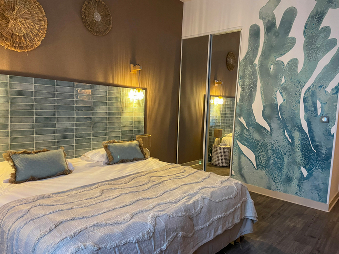 Bedroom 3, Hotel de Paris Sete, Hérault