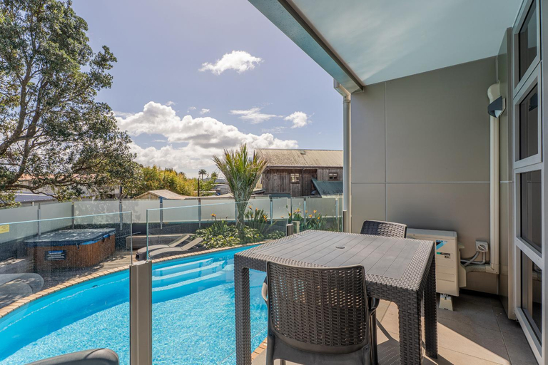 Sport & Beauty 2, Esplanade Apartments, Thames-Coromandel