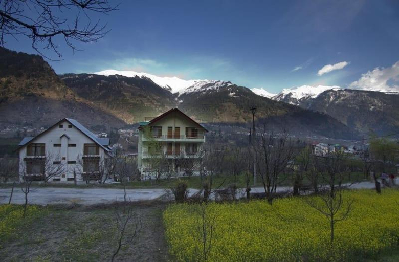 Others 4, Shivalik kanyal cottage, Kullu
