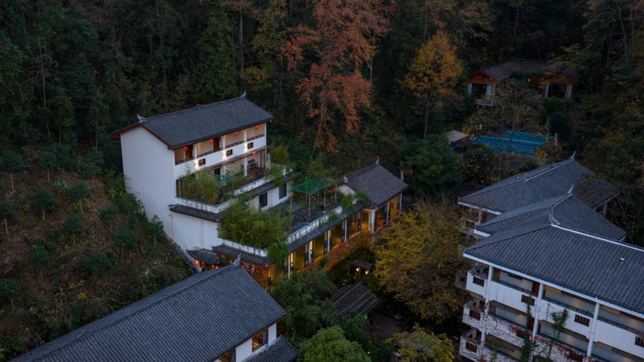 Exterior view 4, Snowy and Sunny Hillside Chinese Garden Holiday Resort, Xiangxi Tujia and Miao