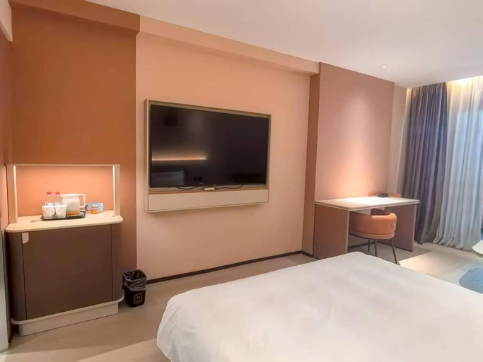 Bedroom 3, Orange Hotel Shanghai Xujiahui Ruijin South Road, Shanghai