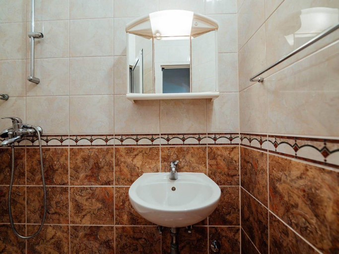 Bathroom 2, Apartment “Mirta”, Baška Voda