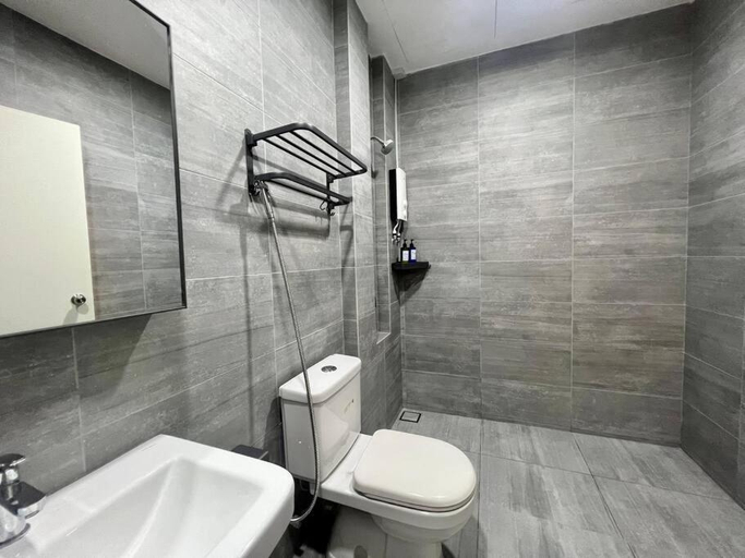 Bathroom 4, Blue Cove Riverine Diamond Resort Kuching, Kuching