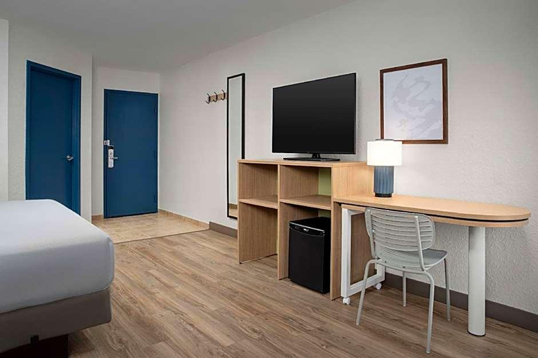 Bedroom 3, Spark by Hilton Tampa Brandon, Hillsborough