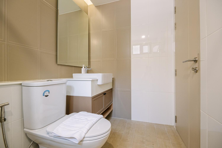 Bathroom 1, Moon House BKK, Bang Na