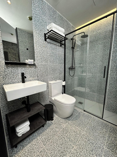Bathroom 2, El Mantenio, Málaga