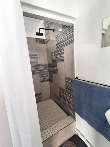 Bathroom 2, Bokkomblommetjie, West Coast