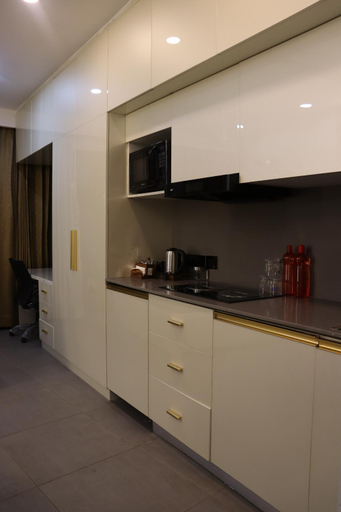 Others 2, High Sky inn, Gautam Buddha Nagar