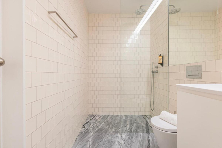 Bathroom 3, Cozy Hideout I by Innkeeper, Lisbon
