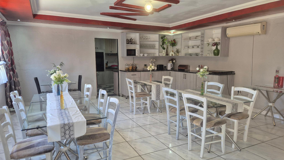 Food & Drinks, Vicky B Bed and Breakfast, Bojanala