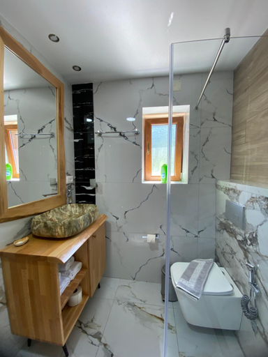 Bathroom 3, Gegest Hotel, Shkodrës