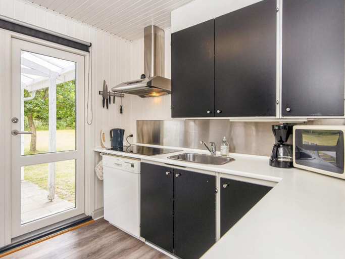 Others 4, person holiday home in Kolind-By Traum, Syddjurs