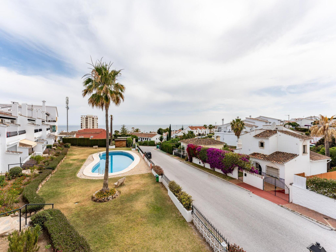 Exterior & Views, Lively Apartment in Mijas With Private Balcony, Málaga
