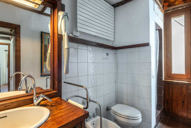 Bathroom 3, Casa Alta Villa esclusiva, Siena