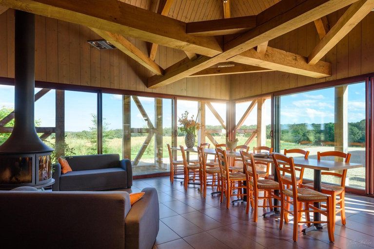 Food & Drinks, Les Damayots refuge familial 10 mn du Pal, Allier