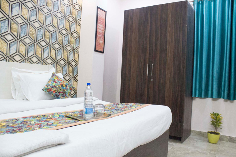 3, JSB Hotel, Faridabad