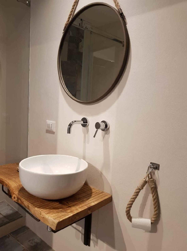 Bathroom 3, B&B Fico d'India, Bari