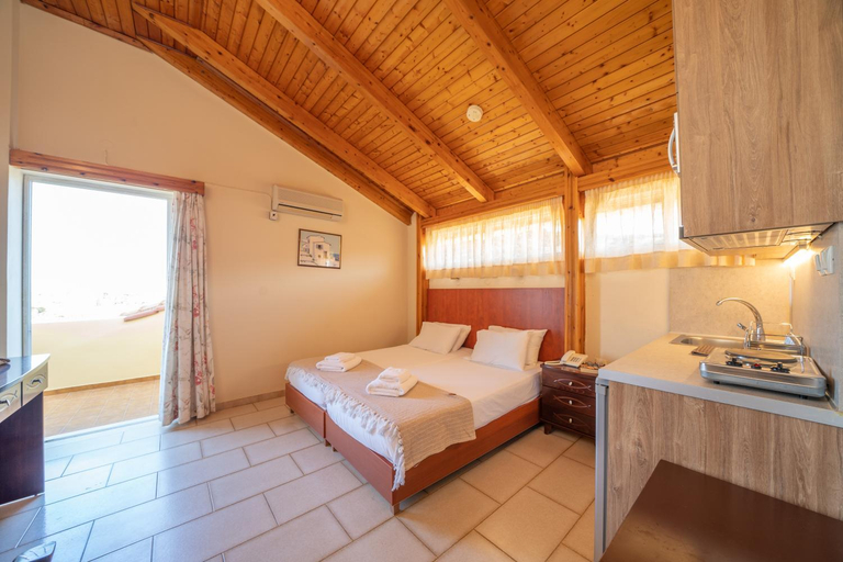 Bedroom, Lorenzo Hotel, Ionian Islands