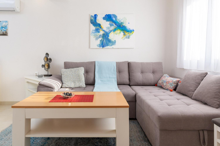 Others 5, Knez Apartments with terrace, Makarska