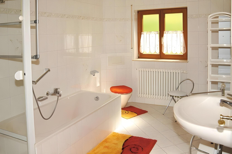Bathroom 3, Holiday apartment Ferienhof Benz, Ortenaukreis