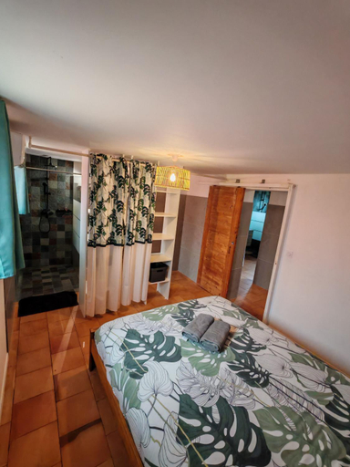 Bedroom, Case Lenaron Les Cases de Langevin, Saint-Joseph