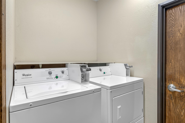 Bathroom 3, Best Western Teal Lake Inn, Audrain