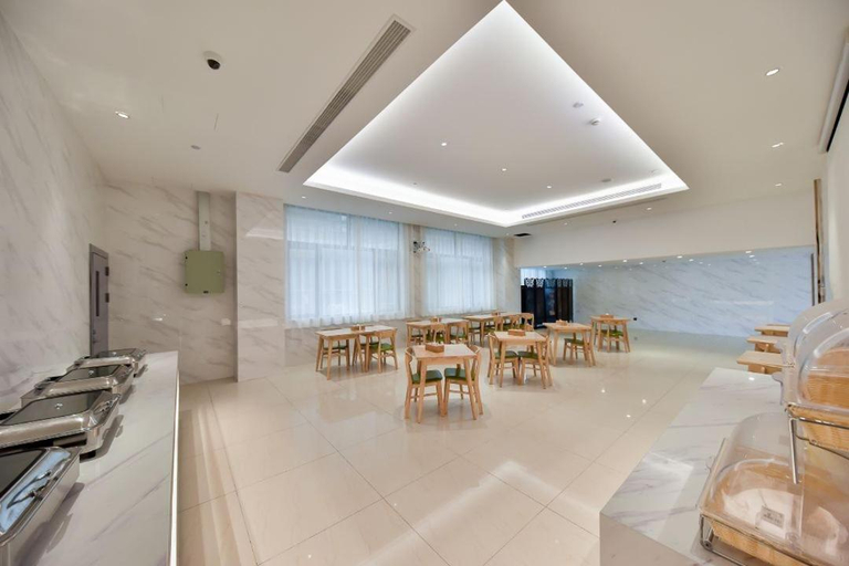 Food & Drinks 5, Starway Hotel Shanghai Hongqiao Hub Qibao, Shanghai