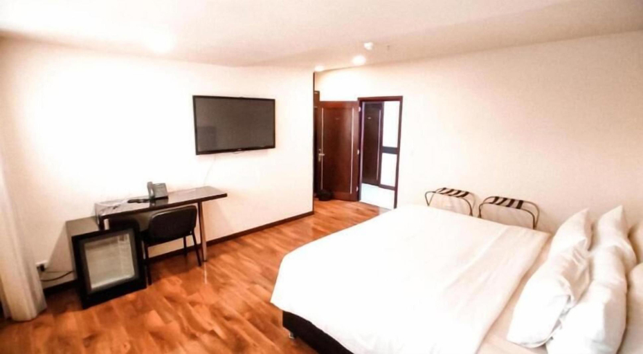Bedroom 3, HOTEL SHERIDAN BOGOTA, Santafé de Bogotá