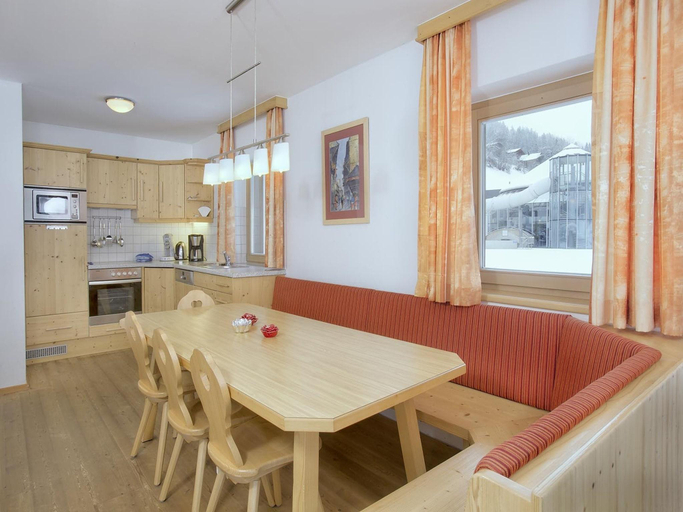 Others 5, Chalet in Konigsleiten near Ski Lift, Zell am See