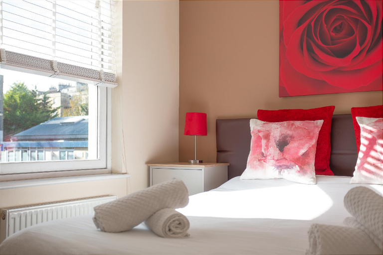 Bedroom 2, Bath Breaks Apartments, Bath and North East Somerset