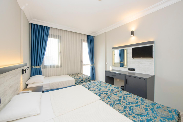 Bedroom 2, GOLDEN MOON HOTEL, Fethiye