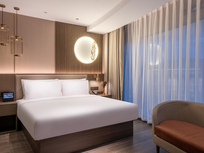 Bedroom 2, Crystal Orange Hotel Dali Erhai Park, Dali Bai