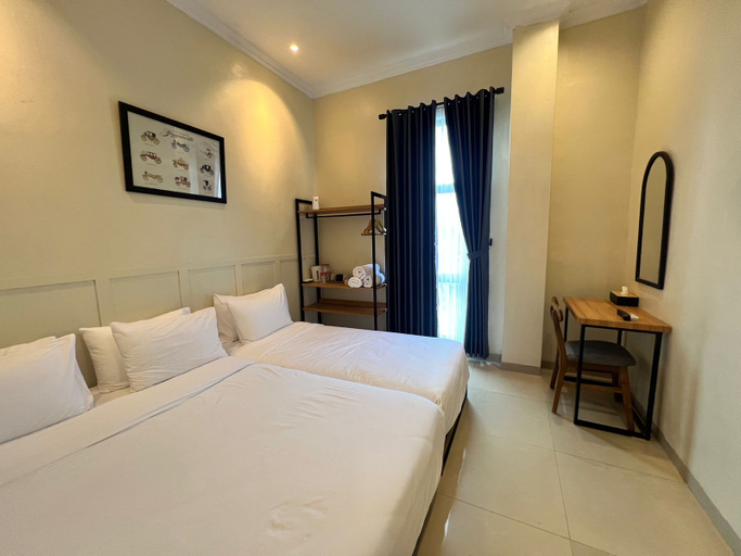 Ndalem Kemetiran Malioboro Room Type - Deluxe Family Room - Triple Bed Ndalem Kemetiran Malioboro Room Type - Deluxe Family Room - Triple Bed