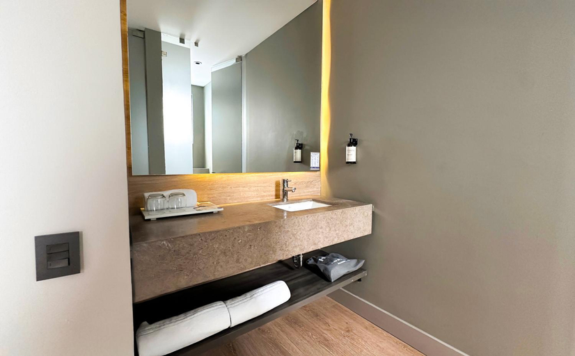 Bathroom, Habitel Prime, Santafé de Bogotá
